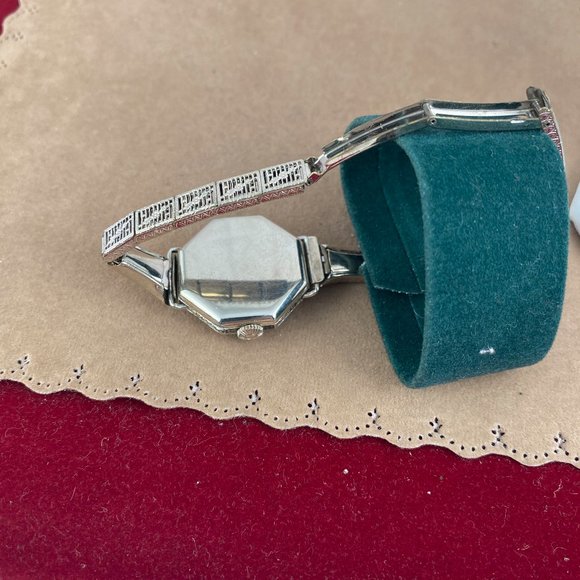 Antique Hallmark Hand Wind Mechanical Watch 15 Jewel Swiss Movement - Picture 5 of 9